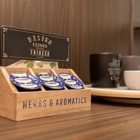 La Piazza 4* ナポリ