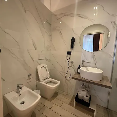 Bed & Breakfast La Piazza 4*