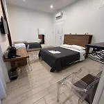 La Piazza 4*