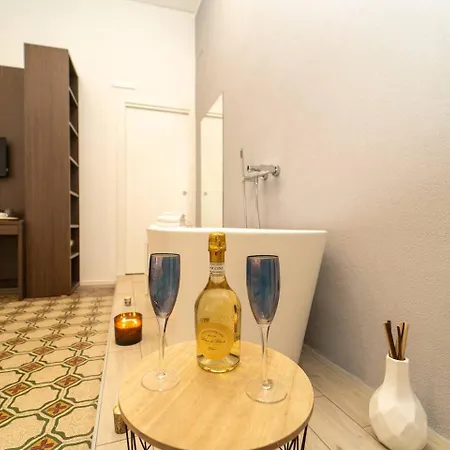 La Piazza 4*
