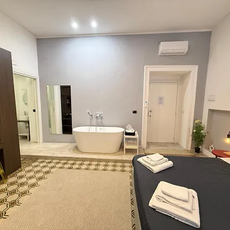 Bed & Breakfast La Piazza 4*