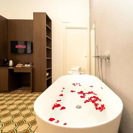 La Piazza Oda ve Kahvaltı 4*