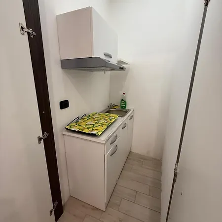 La Piazza 4* Νάπολη
