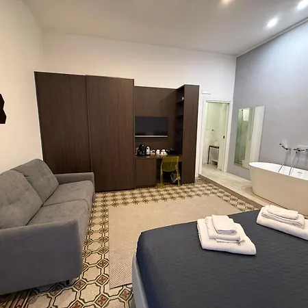 La Piazza 4*